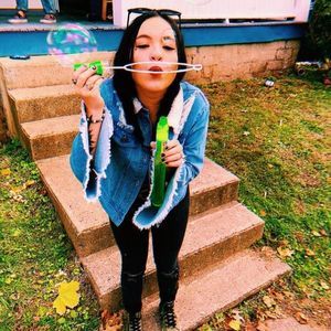 Meet your Posher, Madison